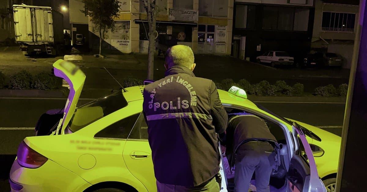 Taksi şoförüne bıçaklı saldırı