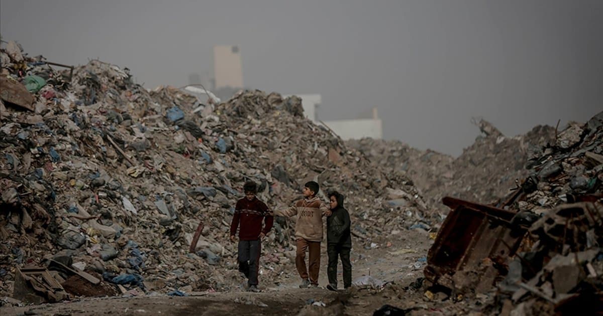 Filistin Sağlık Bakanlığı Gazze'de salgın hastalık uyarısı yaptı