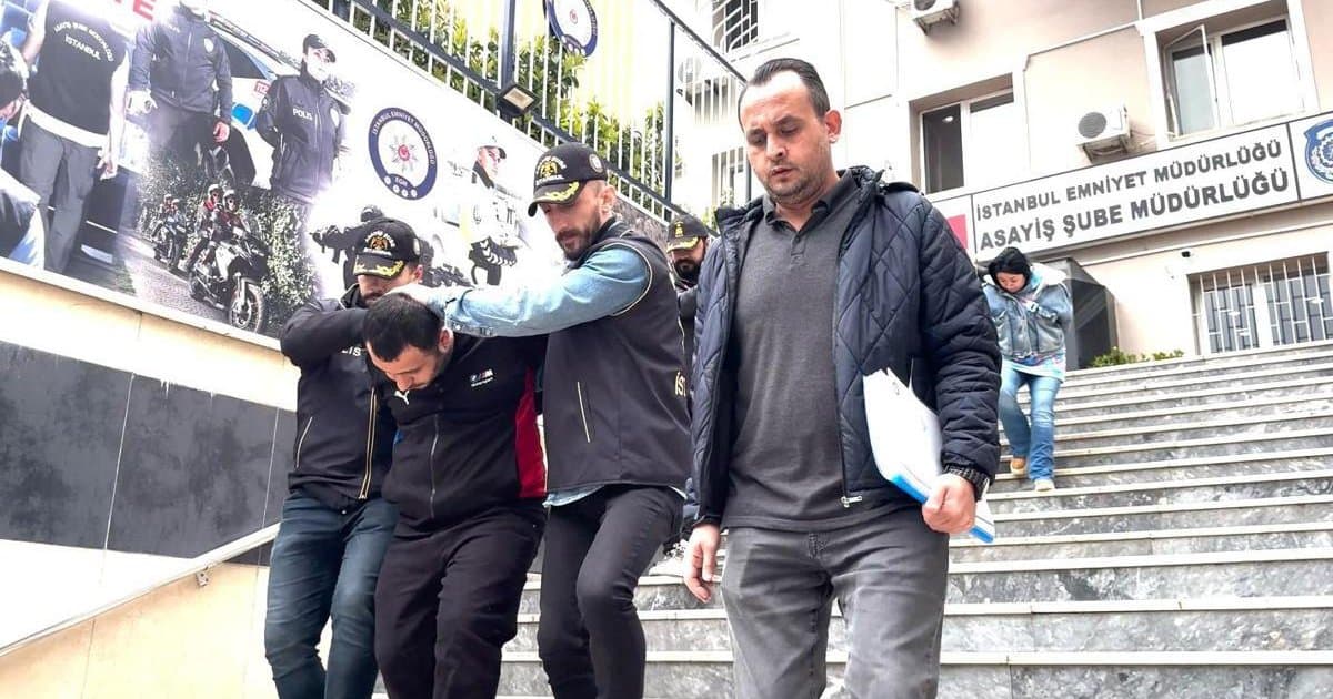 Arkadaşını silahla vurarak öldürdü