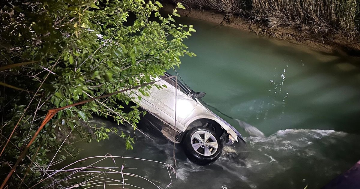 Sulama Kanalına Devrilen Otomobilde Trajedi