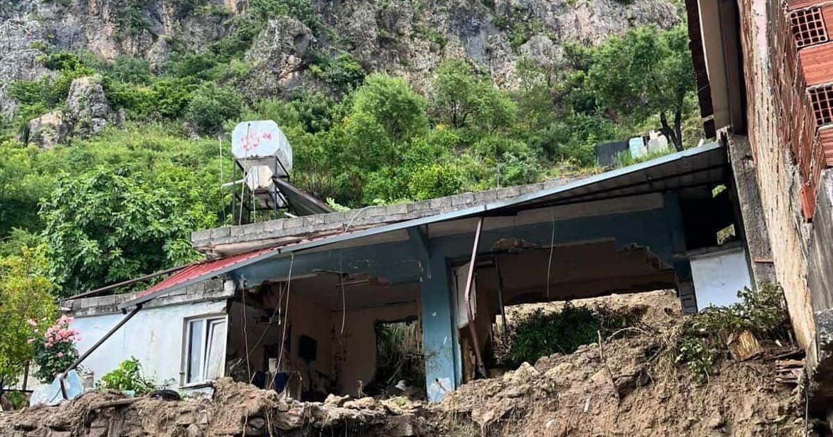 Hatay'da sağanak nedeniyle ev çöktü: 1 can kaybı