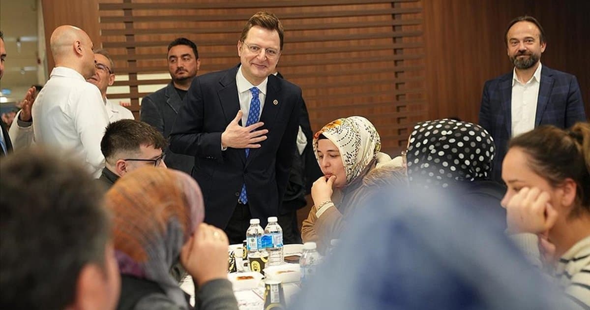 AK Parti Genel Başkan Yardımcısı Yerebakan'dan sağlık çalışanlarına destek