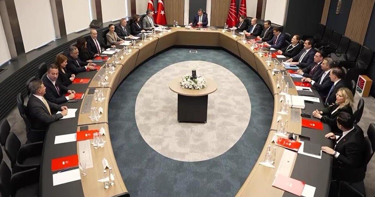 CHP'de muhalif isimlerin ihraç kararı tepki çekti