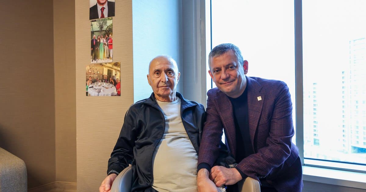 Özgür Özel, Hikmet Çetin'i Ziyaret Etti