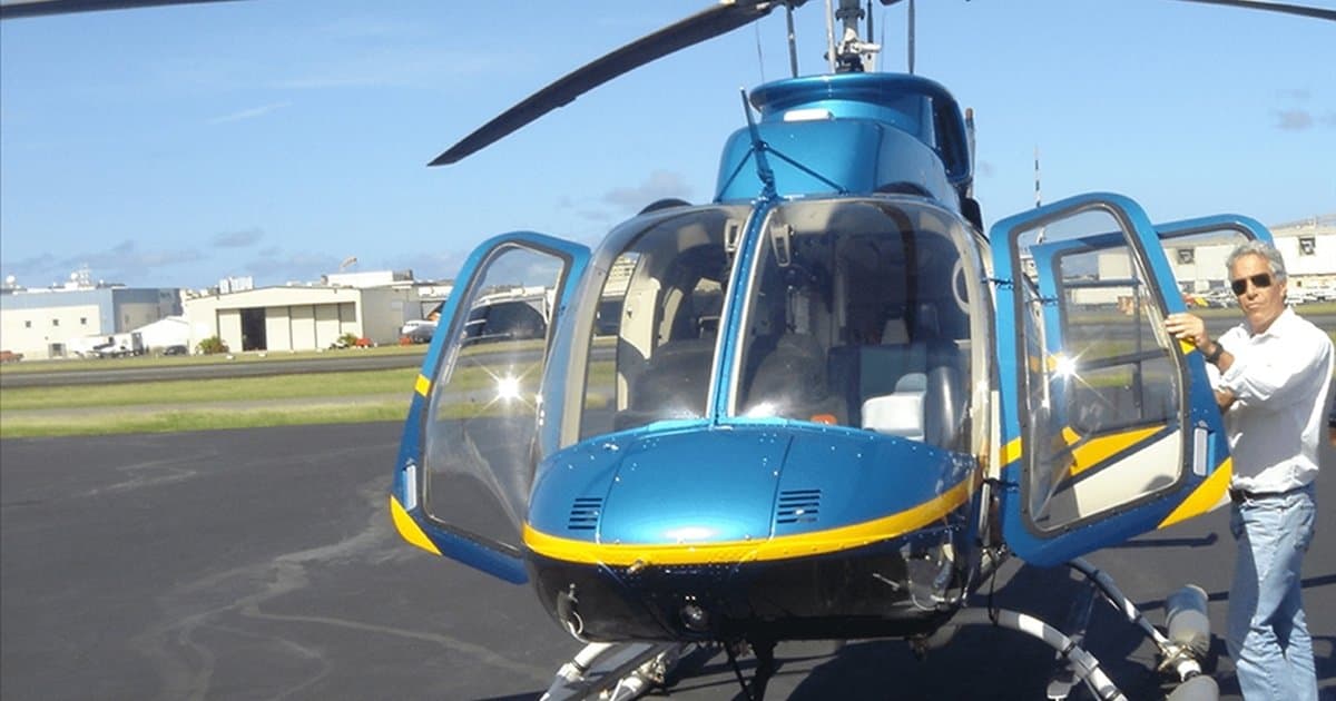 Epstein'ın uçuşları İngiliz havalimanlarını kullandı