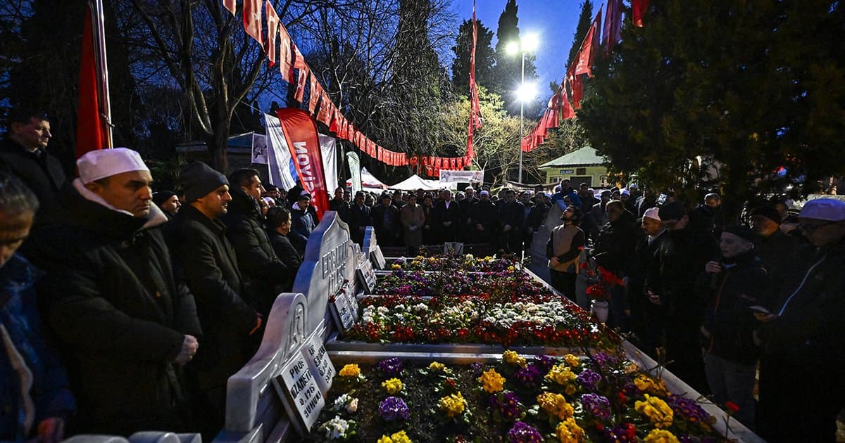 Necmettin Erbakan 15'inci yıl dönümünde anıldı