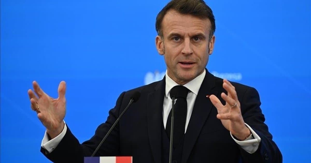 Macron, Fransa'nın nükleer cephaneliğini büyüteceğini açıkladı