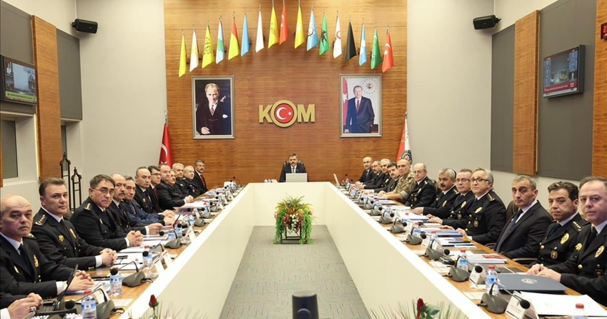 İçişleri Bakanı Çiftçi, KOM Başkanlığını ziyaret etti