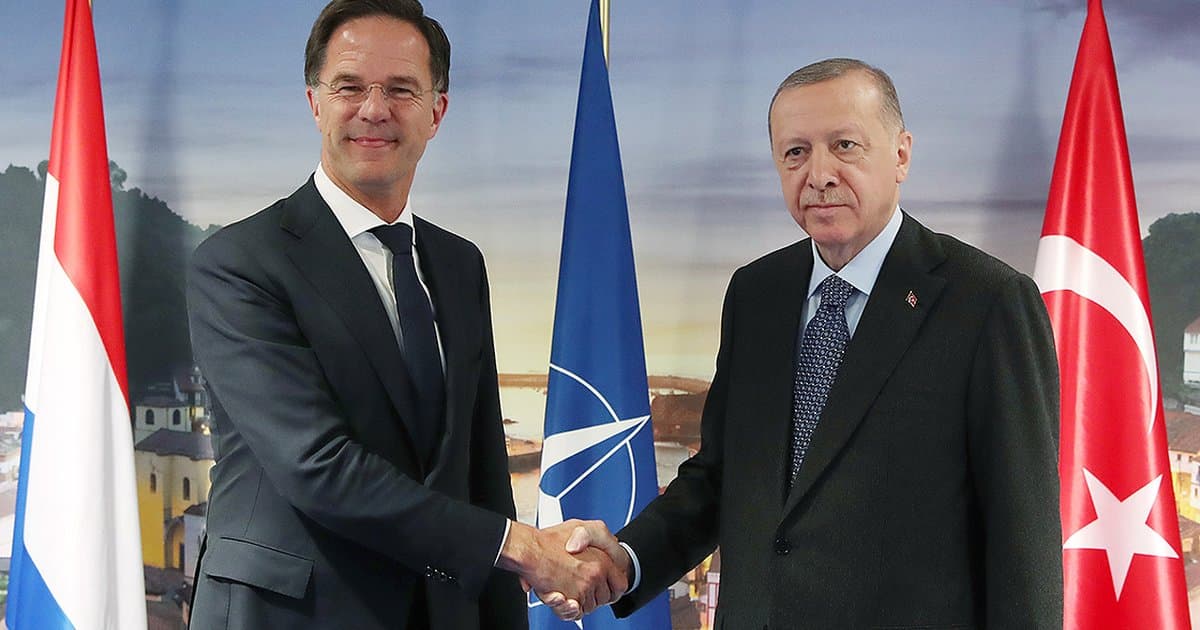 Erdoğan'dan diplomasi trafiği: Rutte ile görüştü