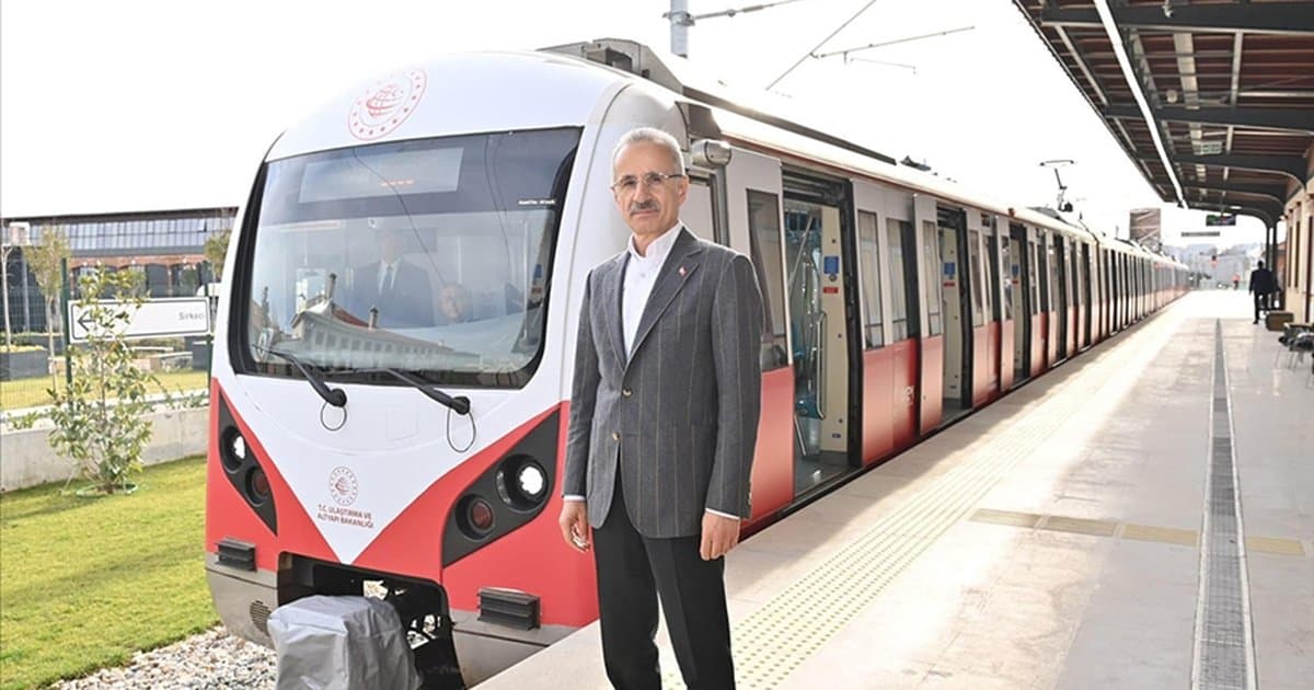 Beş büyükşehirde raylı sistemlerde kapasite artıyor