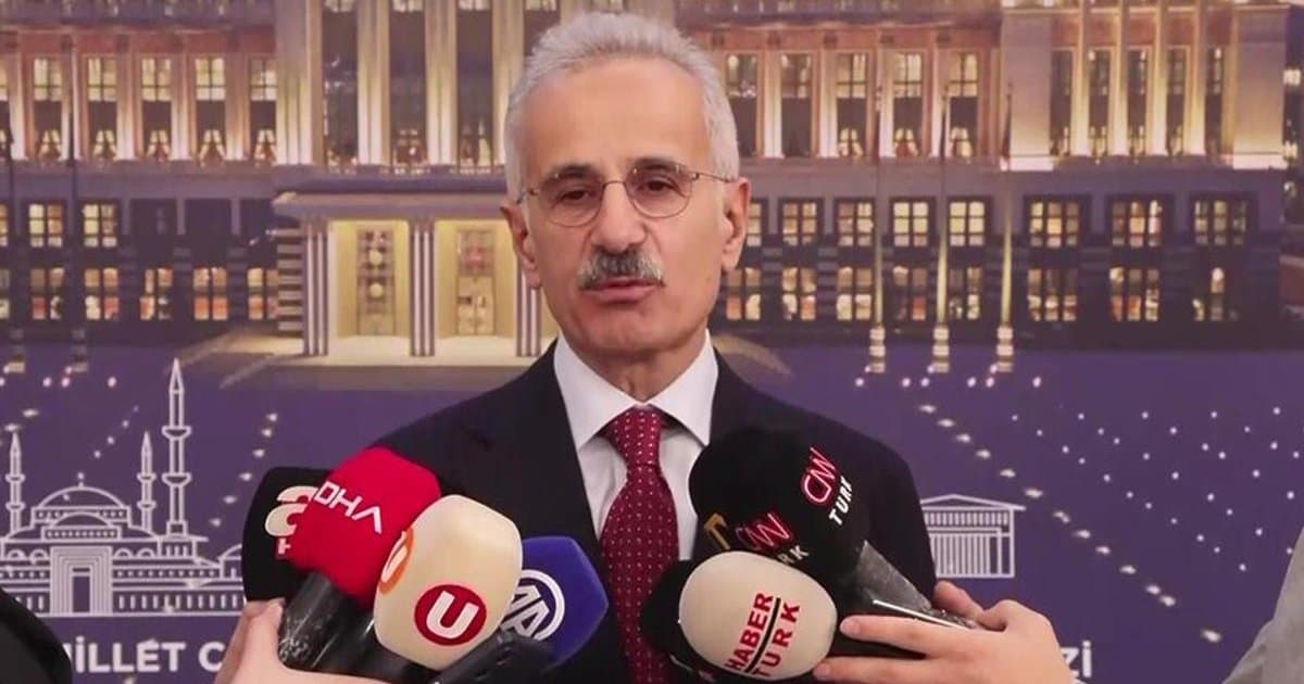 Bakan Uraloğlu: Hürmüz'de Türk bayraklı gemi yok