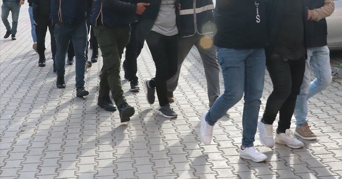 DEAŞ'a yönelik 35 ilde operasyon: 184 şüpheli yakalandı