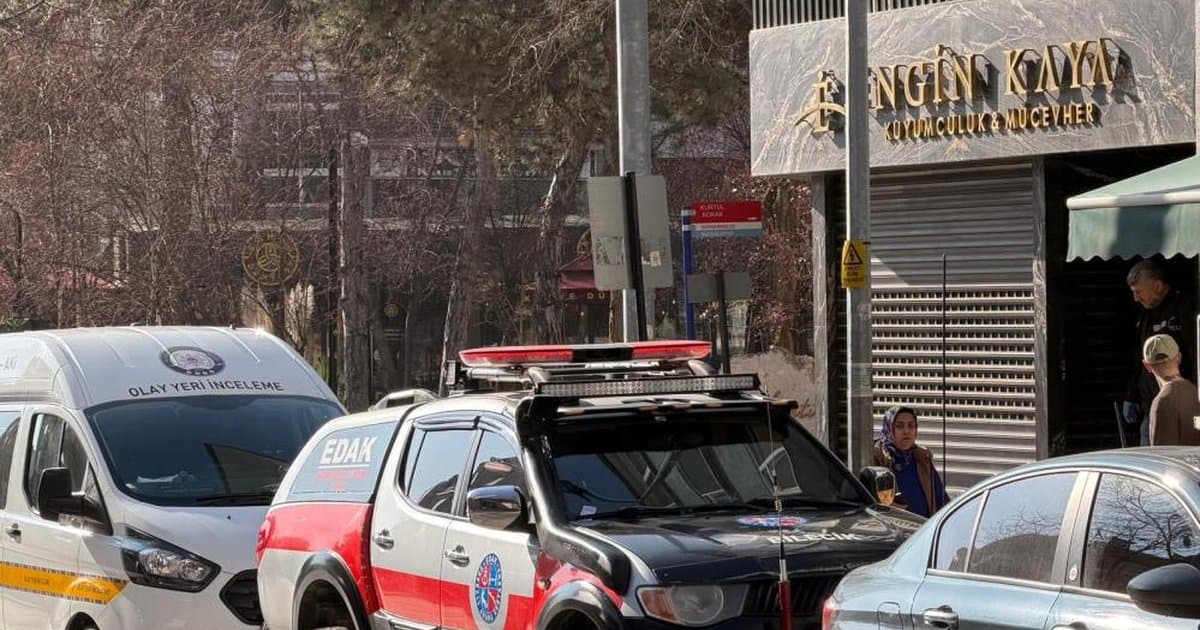 Bilecik'te kuyumcu soygunu: 30 saniyede milyonluk vurgun