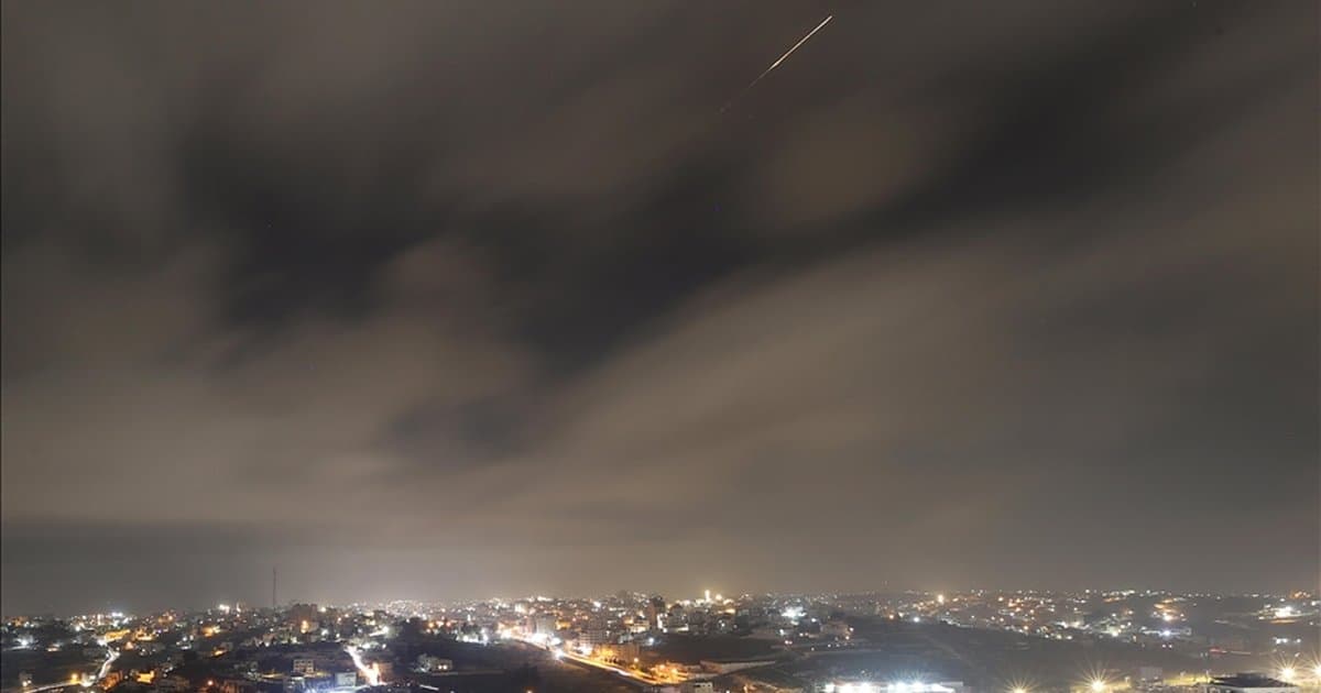 İsrail Ordusu İran'dan Füze Saldırısı Düzenlendiğini Açıkladı