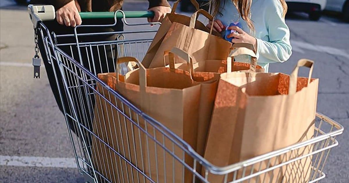 Tek kullanımlık plastiklere alternatif kağıt ve ahşap ürünler