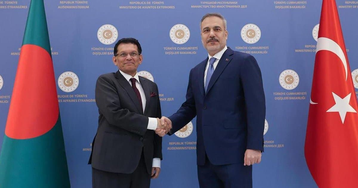 Dışişleri Bakanı Fidan, Bangladeşli mevkidaşı ile görüştü