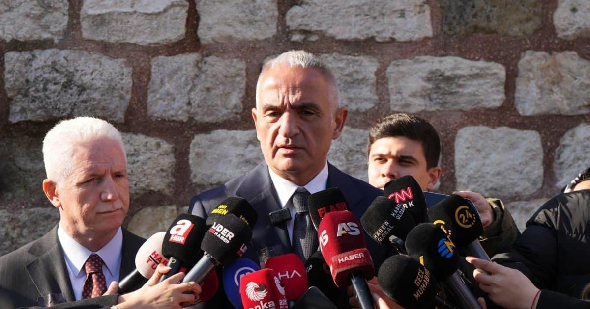 Bakan Ersoy'dan İlber Ortaylı için duygusal veda