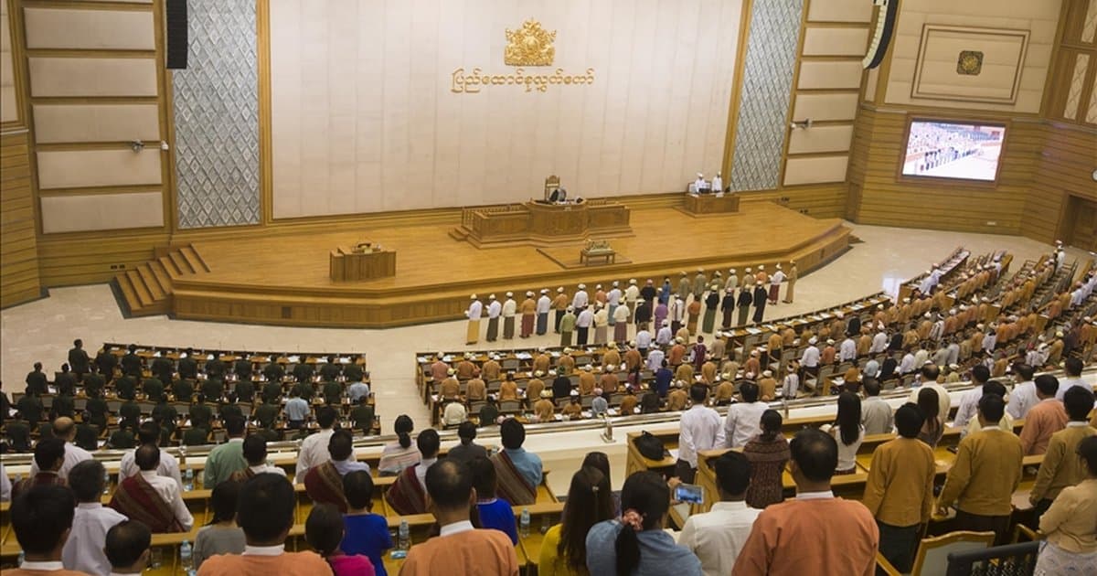 Myanmar Parlamentosu darbe sonrası ilk kez toplandı