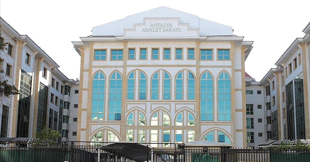 Antalya Büyükşehir Belediyesi soruşturmasında 41 sanık yargılanıyor