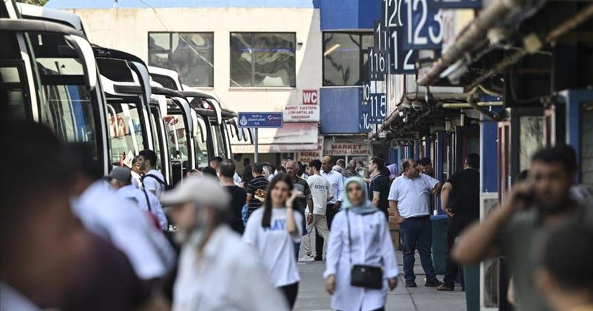Bakan Uraloğlu'ndan Bayram Yolculukları İçin Ek Sefer Müjdesi