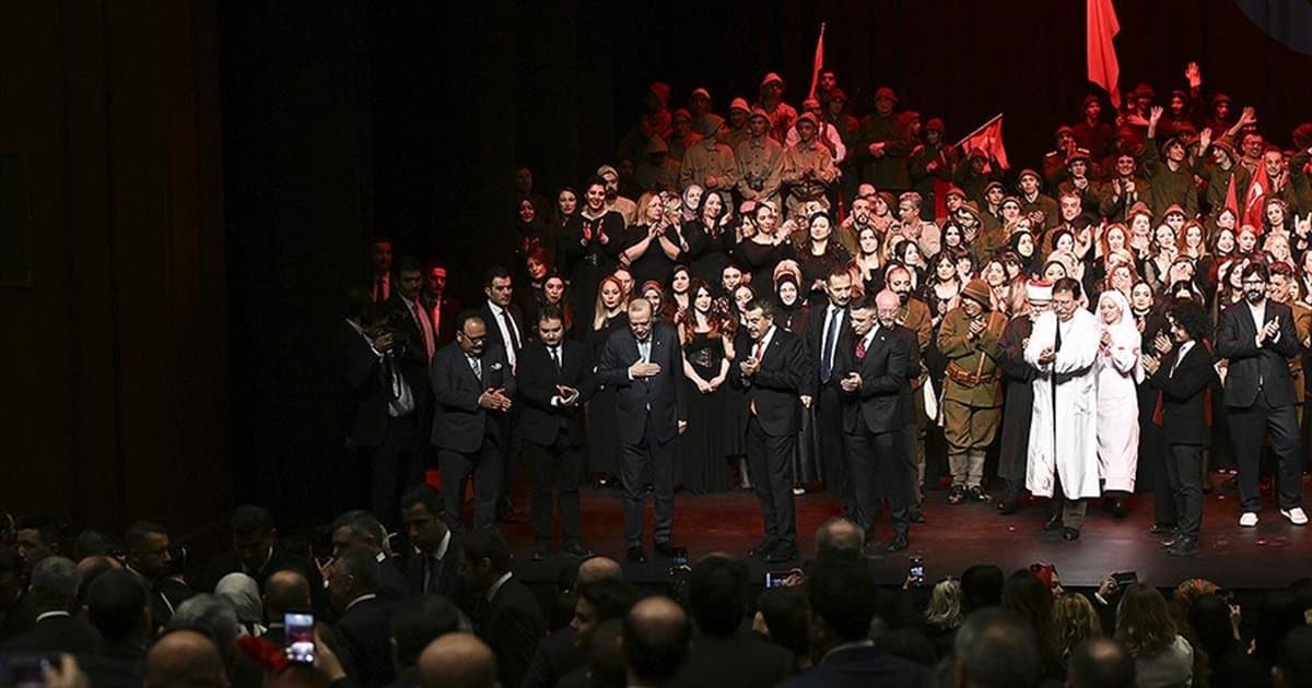 Cumhurbaşkanı Erdoğan, 'Şüheda 1915' Tiyatro Gösterimi'ni izledi