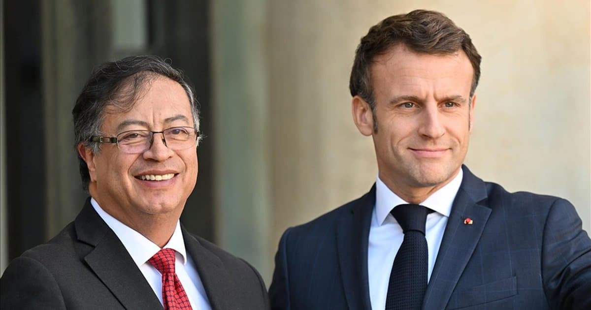 Petro ve Macron Orta Doğu'yu konuştu