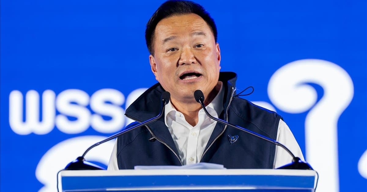 Tayland'da Anutin Charnvirakul yeniden başbakan seçildi