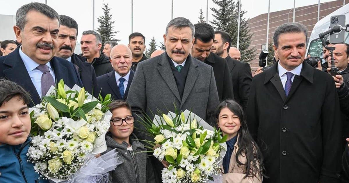 Bakan Tekin'den CHP'ye Tosun Paşa benzetmesi