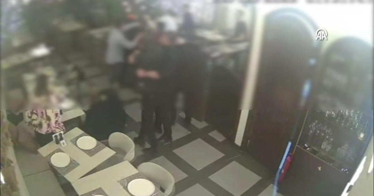 Mezitli Belediye Başkanı Restoranda Darp Edildi