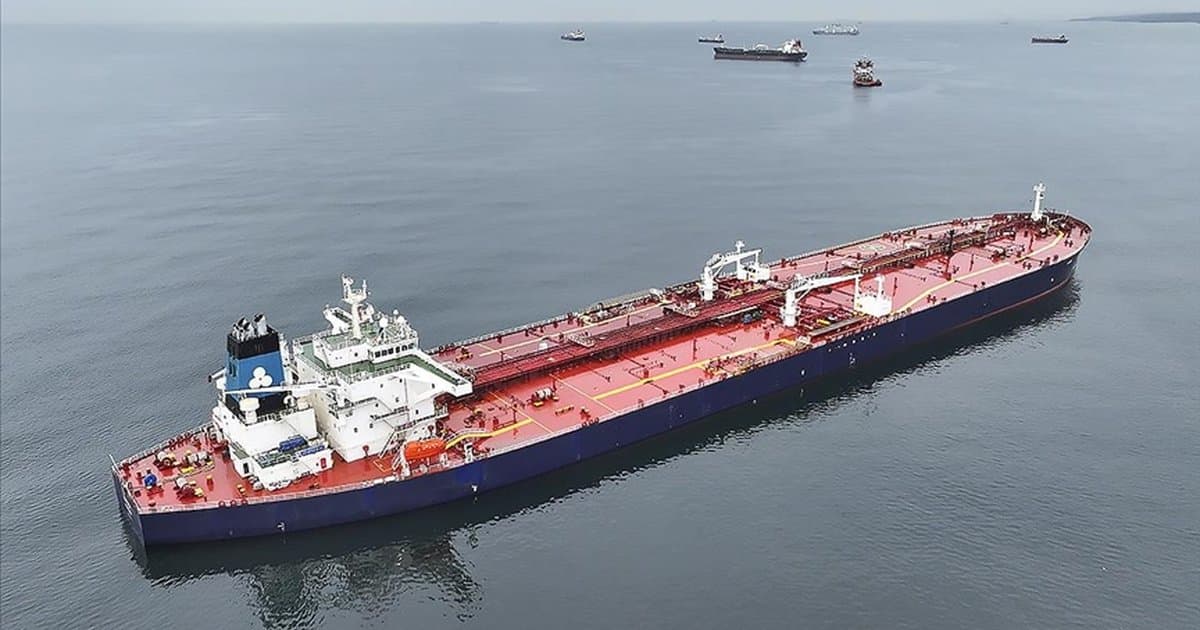 Karadeniz'de saldırıya uğrayan tanker Kilyos'a demirledi