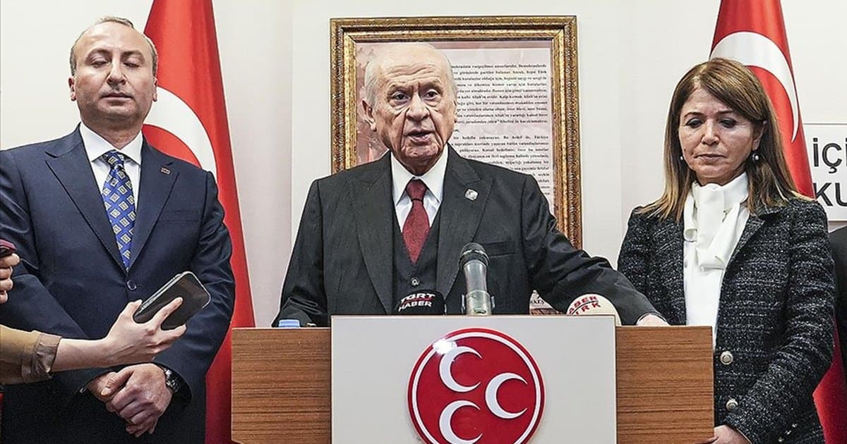 Bahçeli: Siyasi iktidar barış için temaslarda bulunuyor