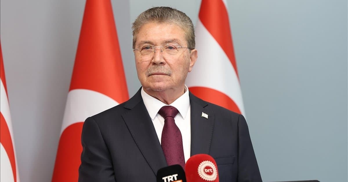 KKTC Başbakanı Üstel'den Kıbrıs'ta Türk varlığı mesajı