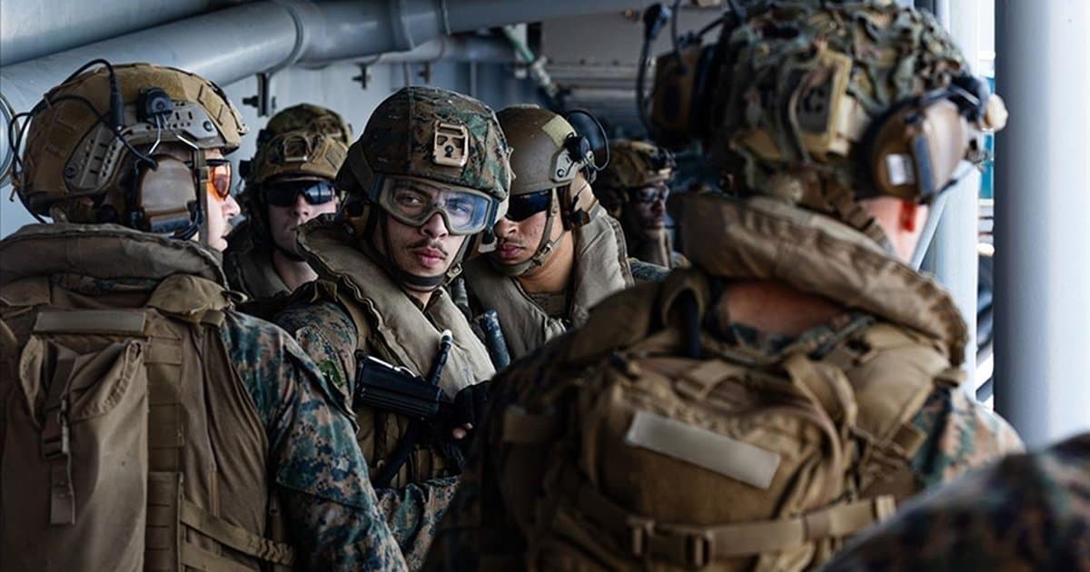 Pentagon İran'da kara harekatına mı hazırlanıyor?