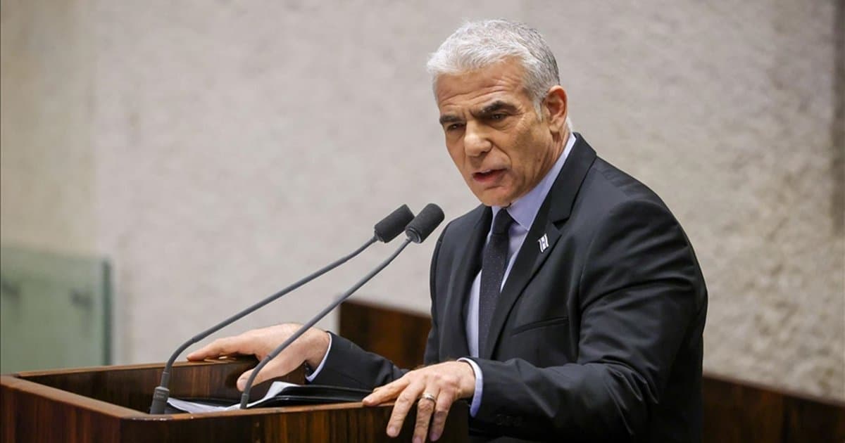 Lapid: Netanyahu İsrail'i İçeriden Parçalıyor