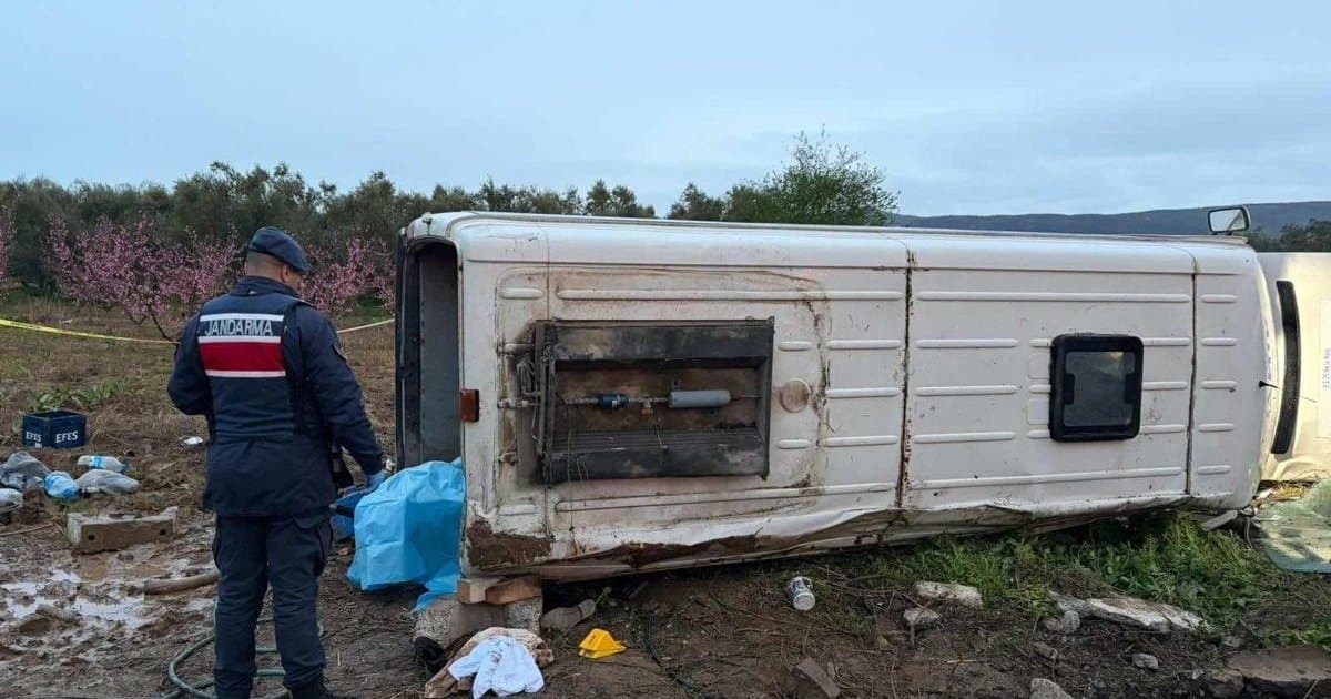 Bursa'da minibüs kazası: 1 ölü, 12 yaralı