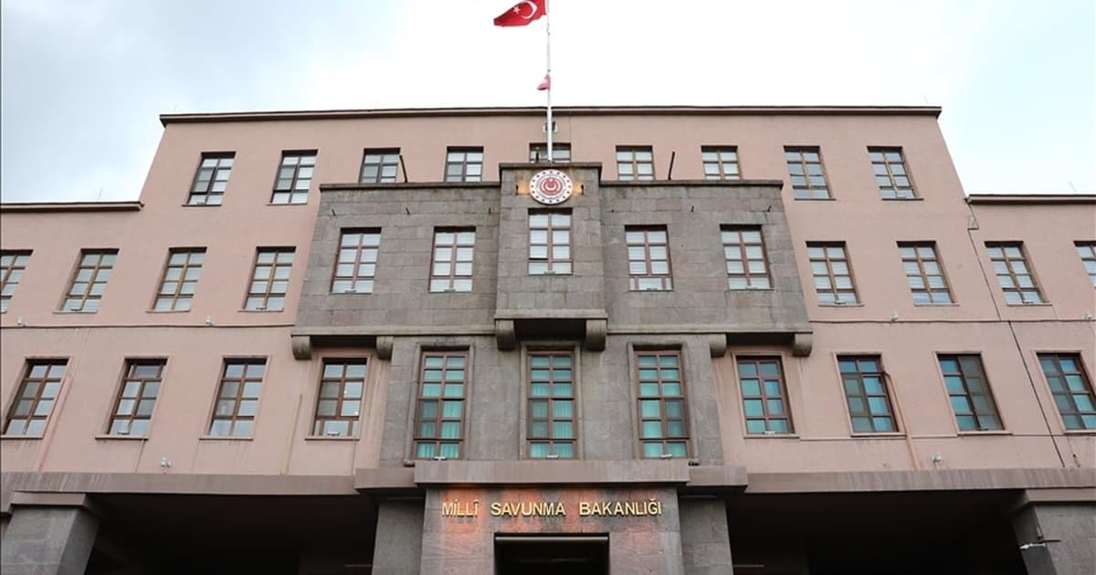 Milli Savunma Bakanlığı, Dumlupınar Denizaltısı şehitlerini andı