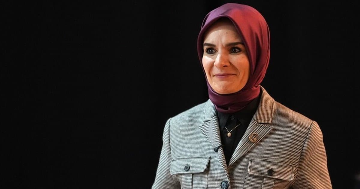 Bakan Göktaş: Güçlü Türkiye'yi güçlü kız çocuklarıyla koruyacağız