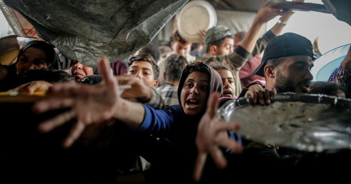 Gazze hükümeti: İsrail aç bırakma politikası yürütüyor