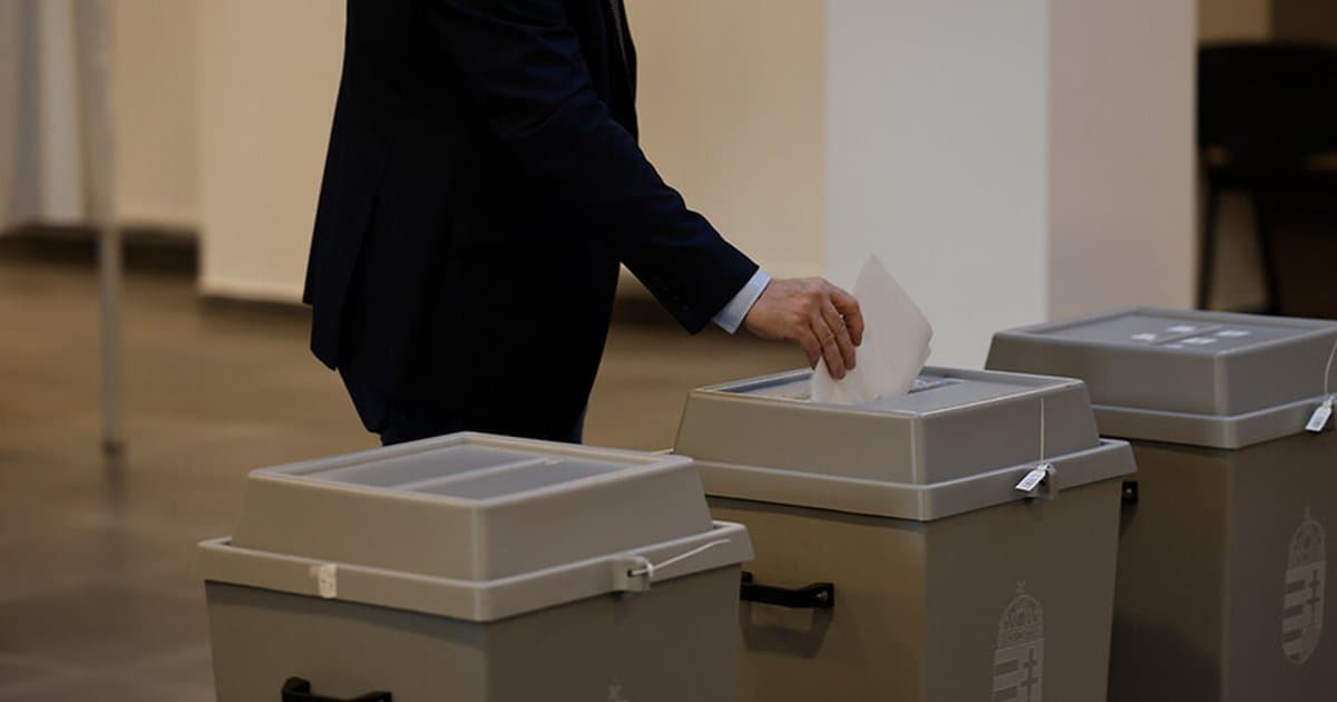 Macaristan Seçimlerinde Peter Magyar Önde