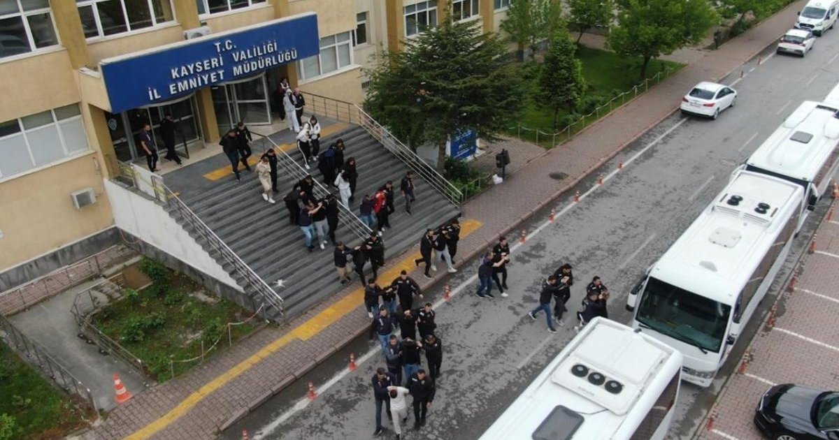 Kayseri'de yasa dışı bahis operasyonu: 60 tutuklu