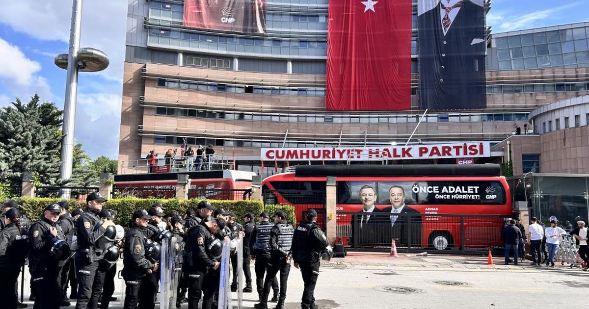 CHP Genel Merkezinde gerginlik: Özel Kılıçdaroğlu ile görüştü