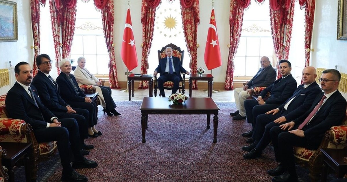 Cumhurbaşkanı Erdoğan'dan 27 Mayıs darbesi mağdurlarına destek