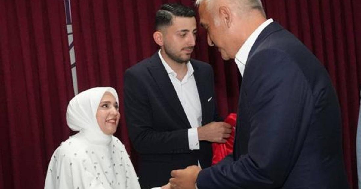 Bakan Ersoy, çiftin nikâh şahidi oldu