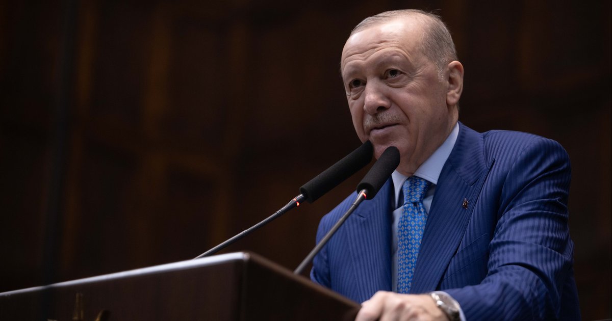 Erdoğan'dan CHP'ye tepki: Türkiye siyasetini paralize ediyorlar