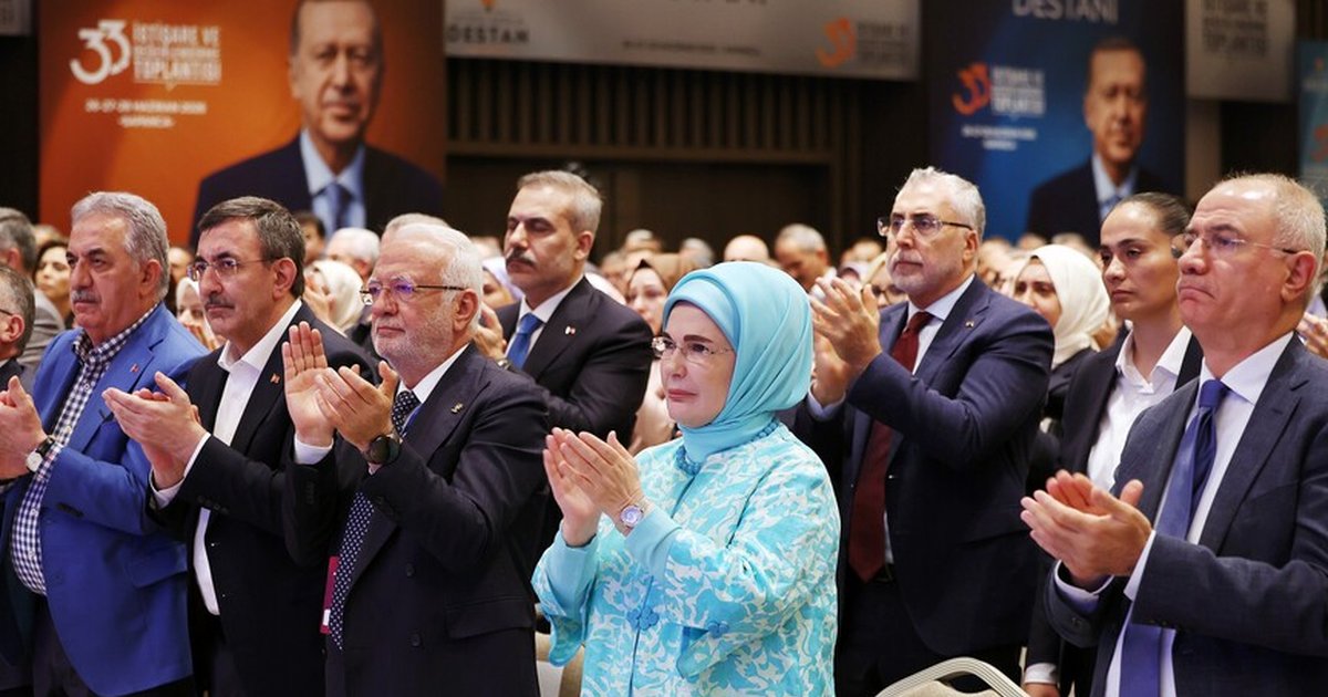 Emine Erdoğan'dan AK Parti İstişare Toplantısı Paylaşımı