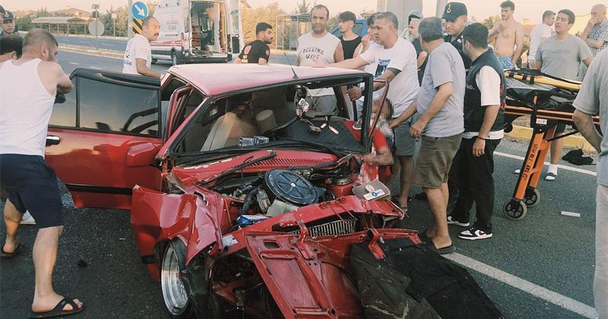 Edremit'te feci kaza: 2 ölü, 3 ağır yaralı