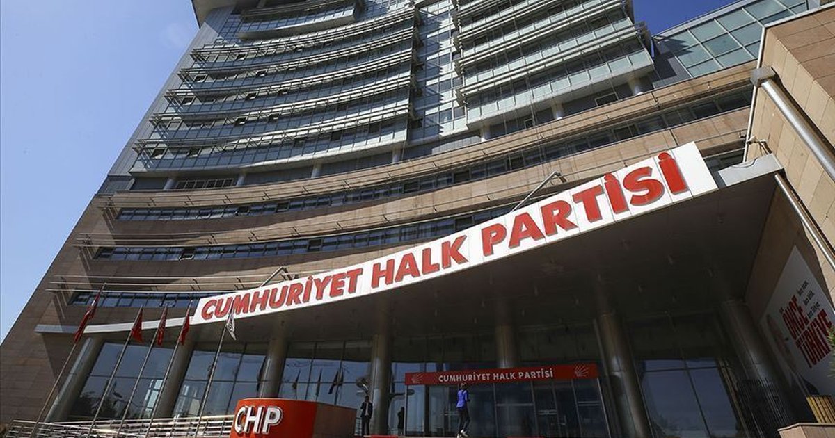 CHP'de 26 il başkanının görevden alınması
