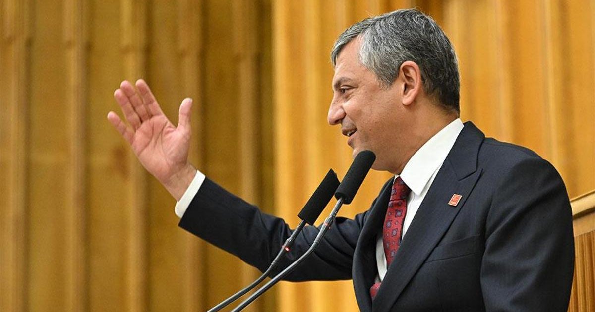 Özgür Özel'den Yeni Parti Sinyalleri