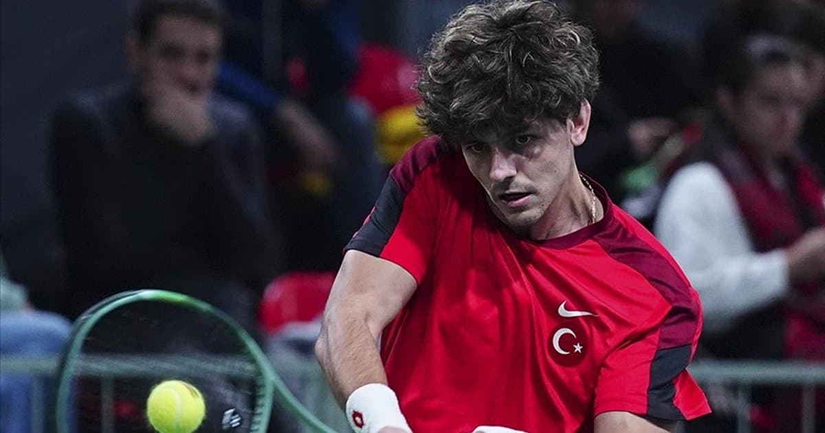 Milli tenisçi Yankı Erel'in maçı güvenlik alarmı nedeniyle yarıda kaldı