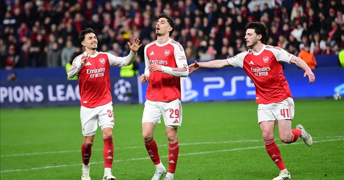 Arsenal Premier Lig'de Zirveye Oyunlarını